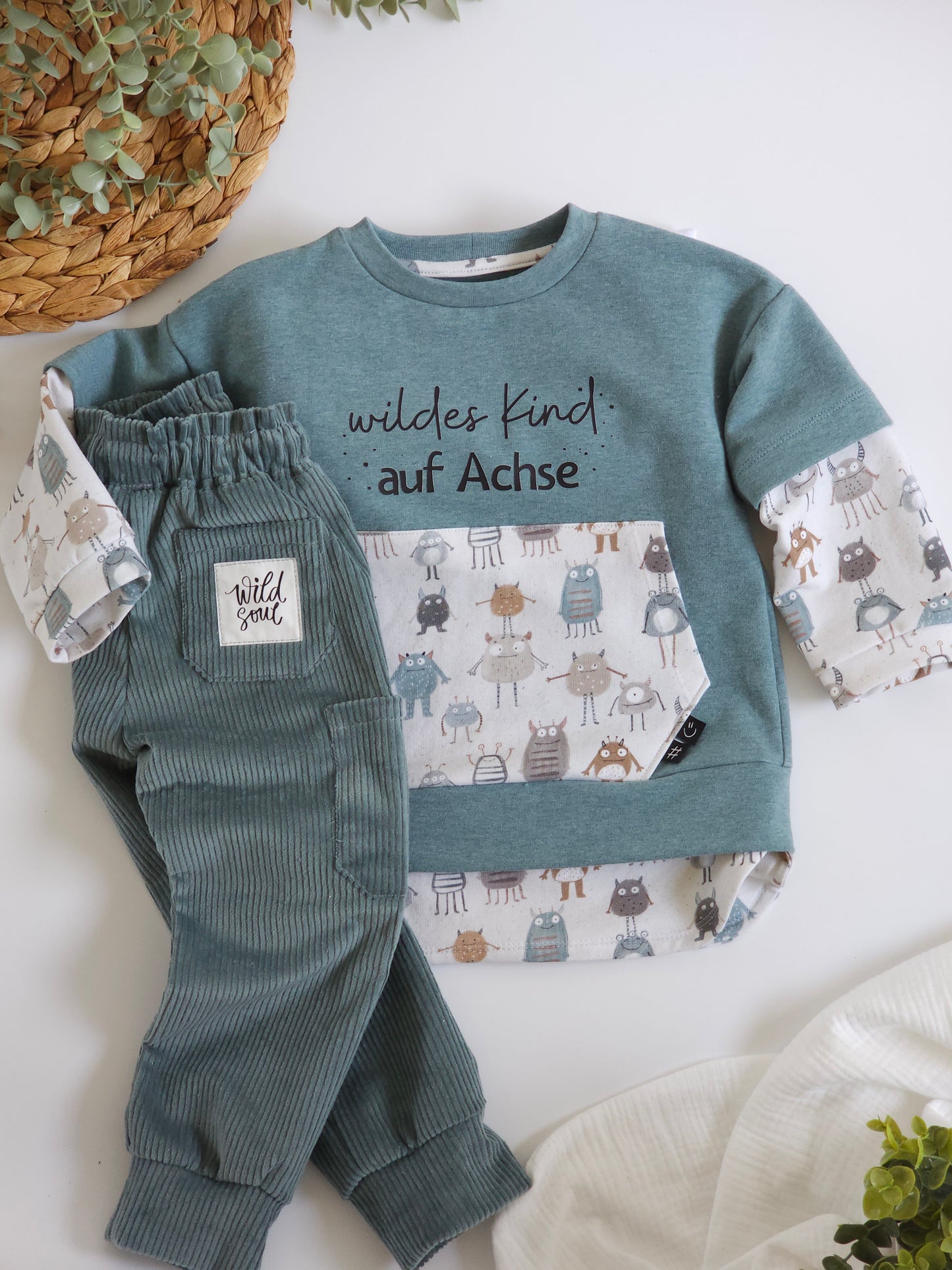 Bügelbild: wildes Kind auf Achse