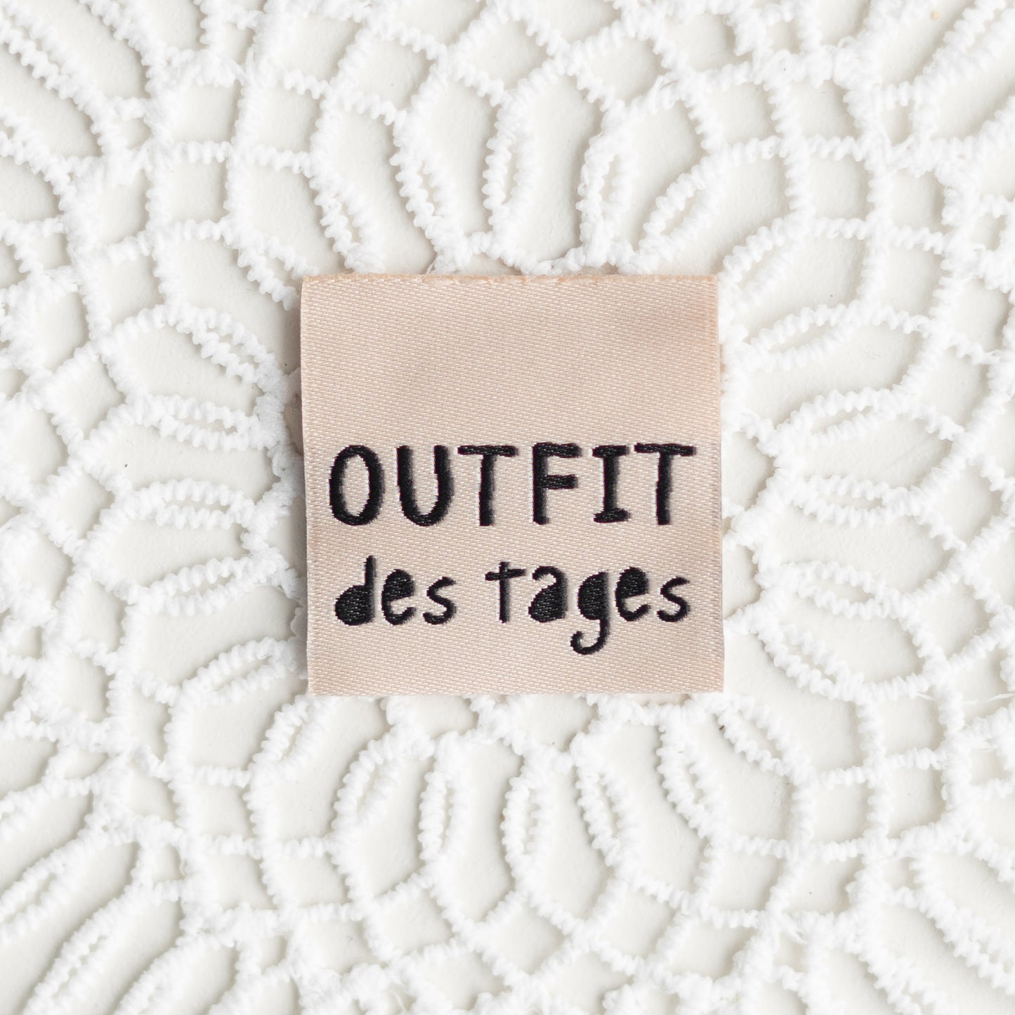 Weblabel: OUTFIT des Tages