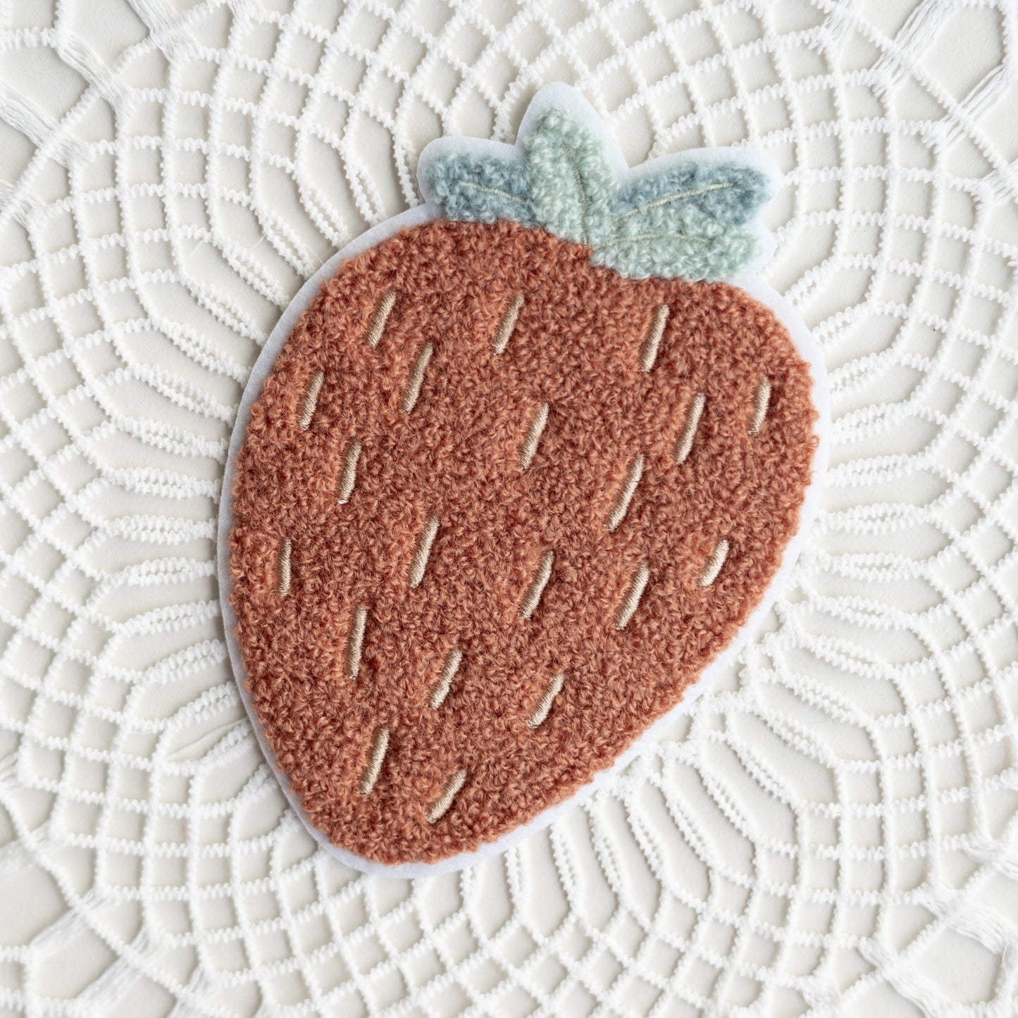 Chenille Patch: Erdbeere