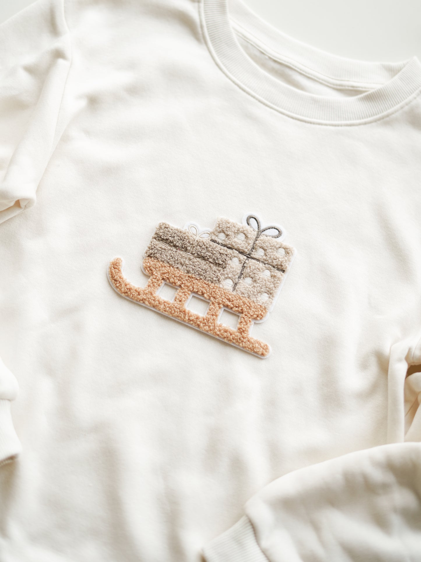 Chenille Patch: Geschenkeschlitten