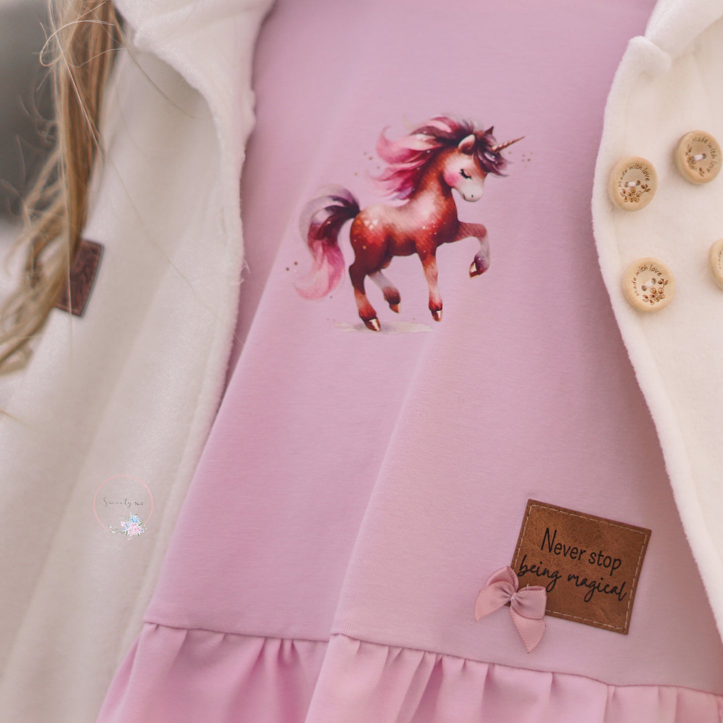 Kunstleder Label: Never stop being magical