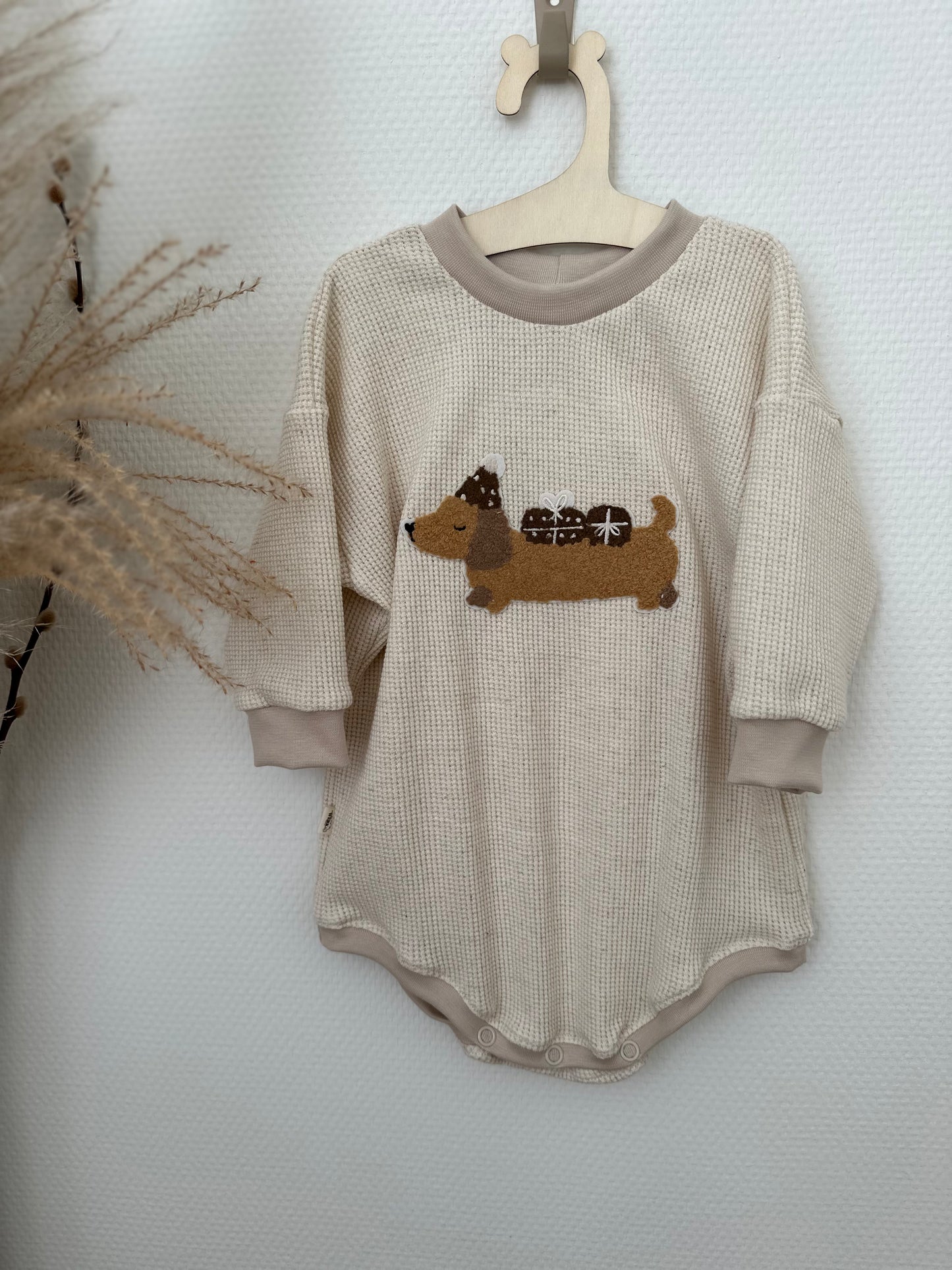 Chenille Patch: Geschenkedackel