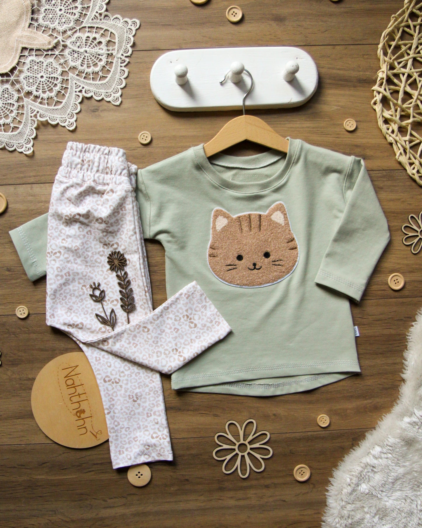 Chenille Patch: Katze
