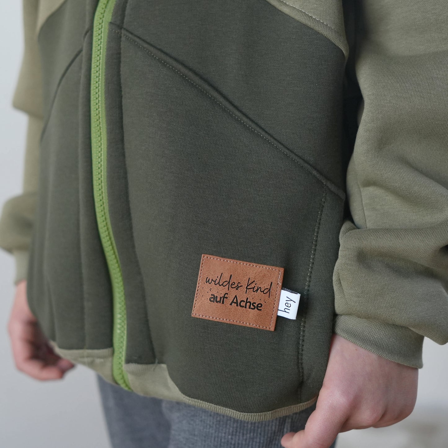 Kunstleder Label: wildes Kind auf Achse