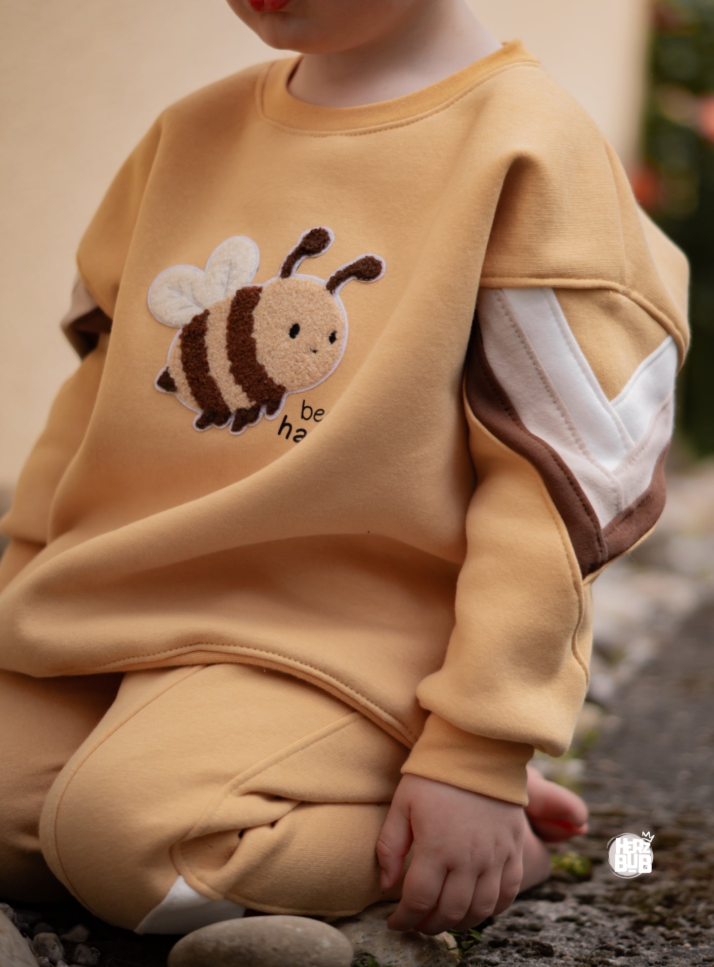 Chenille Patch: Biene