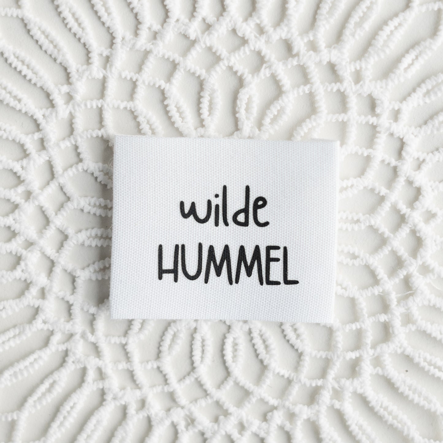 Label: wilde HUMMEL