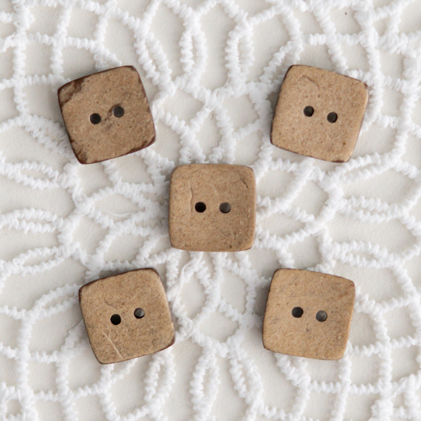 Kokosknöpfe quadratisch (15mm)