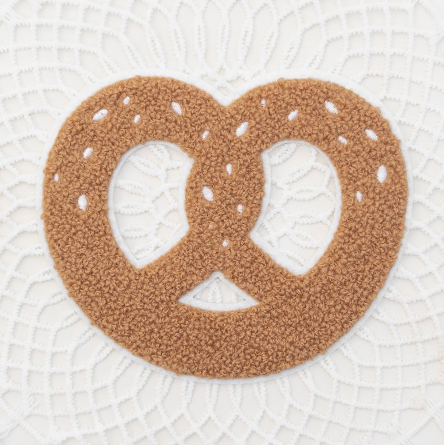 Chenille Patch: Brezel