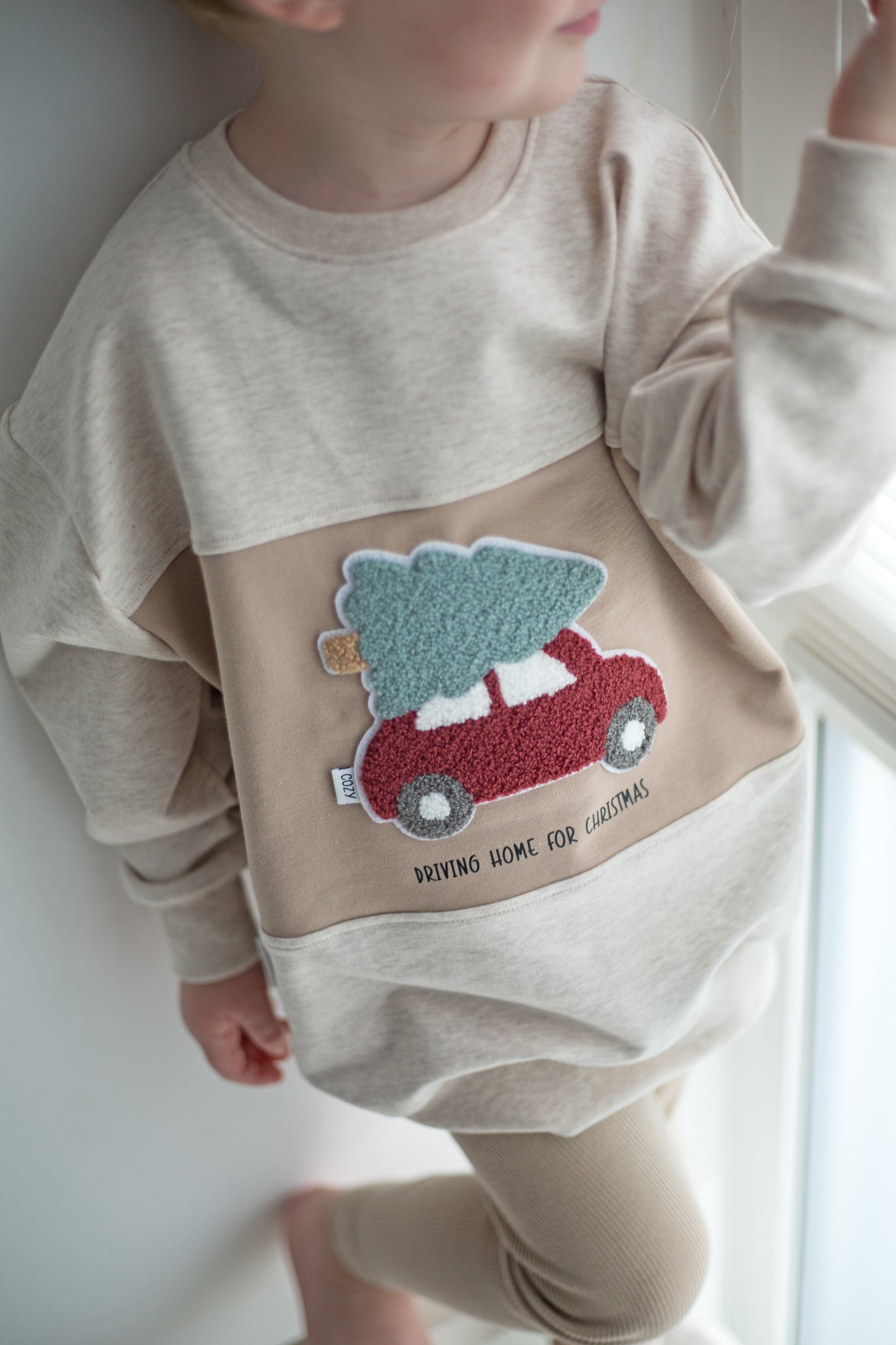 Chenille Patch: Auto mit Tannenbaum