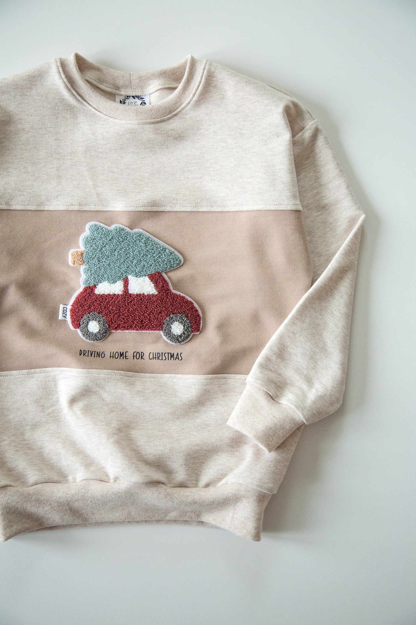 Chenille Patch: Auto mit Tannenbaum